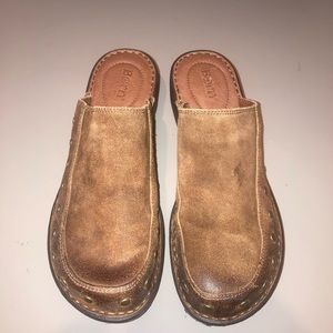 Born brown suede mule clogs